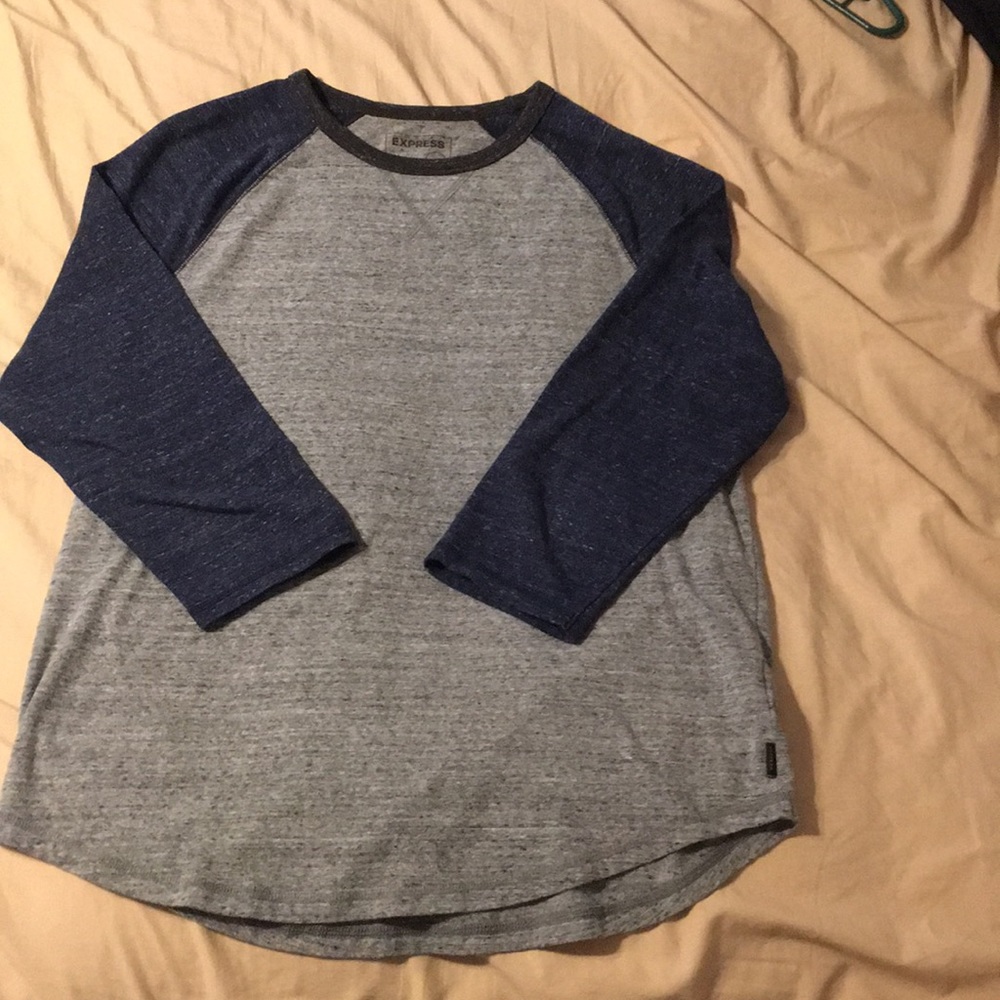 Men’s L 3/4 sleeve Shirt Express